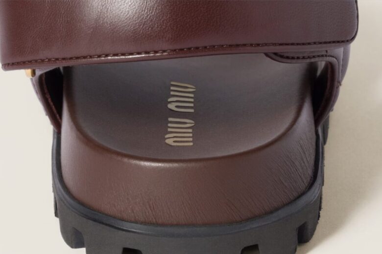 sandali sportivi in nappa matelassé Miu Miu (6)