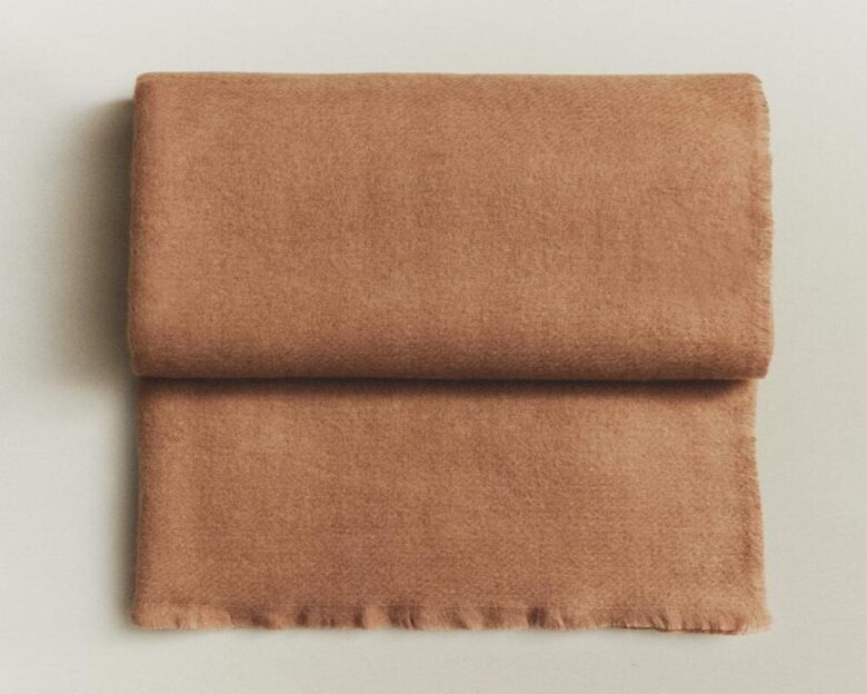 Coperta morbida con frange