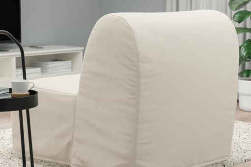 Piccola ma geniale: la poltrona IKEA che cambia forma in un gesto