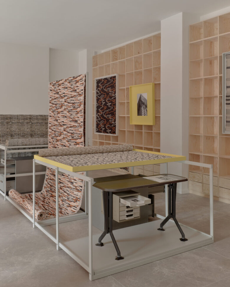 03_PS_DEDAR WEAVING ANNI ALBERS_©Sean Davidson