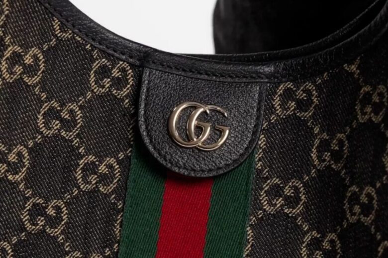 Comoda, capiente e alla moda: la shopping Gucci Giglio &egrave; gi&agrave; a ruba