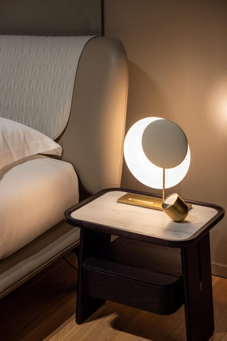 Poltrona Frau Milano flagship store 14b