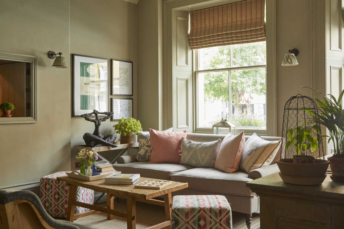 Una townhouse vittoriana dal cuore moderno, pronta a ospitare con elegante disinvoltura Una townhouse vittoriana dal cuore moderno, pronta a ospitare con elegante disinvoltura