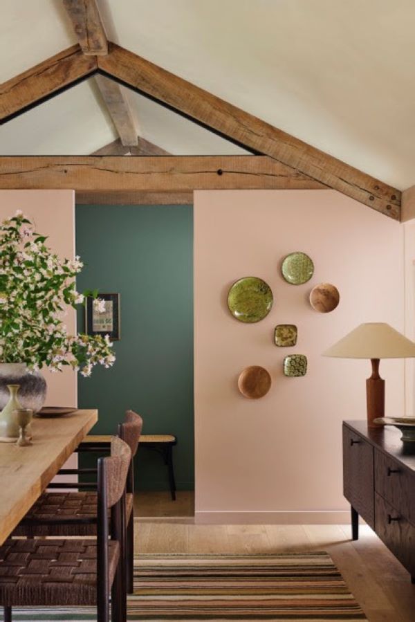 Il potere del colore. Le nuove cromie come esperienza sensoriale Il potere del colore. Le nuove cromie come esperienza sensoriale