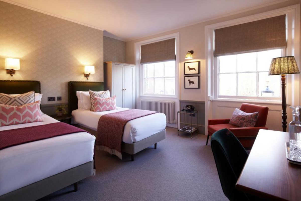 Una townhouse vittoriana dal cuore moderno, pronta a ospitare con elegante disinvoltura Una townhouse vittoriana dal cuore moderno, pronta a ospitare con elegante disinvoltura