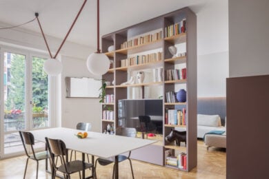 Vivere a Milano. Spazi fluidi, ambienti aperti e pavimenti originali: benvenuti nella casa di via Gluck