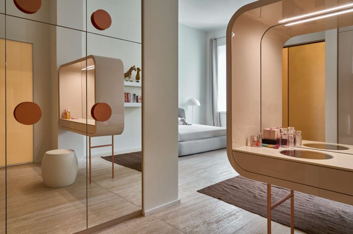 A Milano, la rilettura di un appartamento in Brera costruisce un viaggio nel tempo ricco di stile ed eleganza