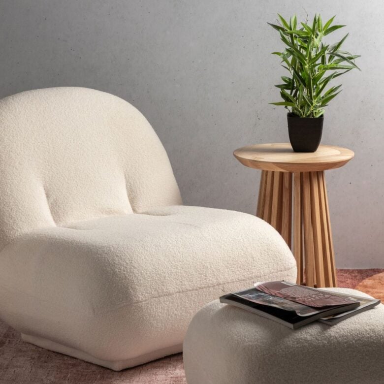 Poltrona nuvola con maxi imbottitura teddy bianco Klimar di Deghi