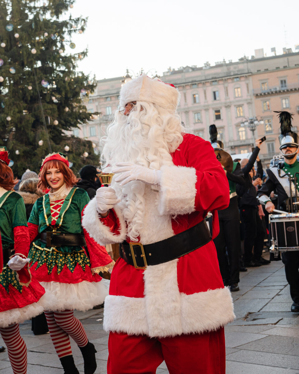 Se ancora non lo avete preparato, queste sono le ultime proposte per un albero di Natale davvero wow Se ancora non lo avete preparato, queste sono le ultime proposte per un albero di Natale davvero wow