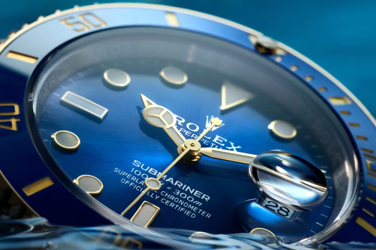 Lusso estremo, arriva l'auto perfetta per chi ama gli orologi di pregio