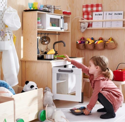 Cosa regalare per Natale ai bambini? Le proposte Ikea low cost che stanno andando a ruba