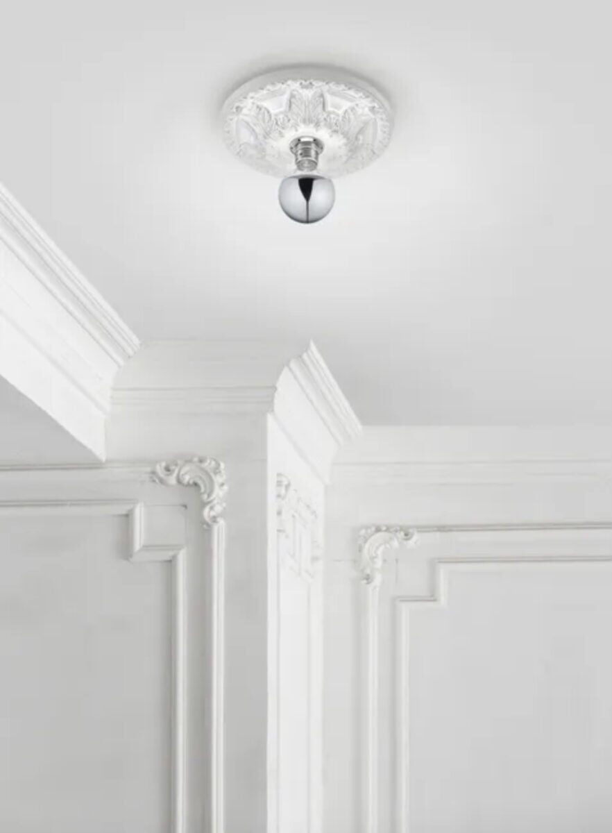 Illuminare con una plafoniera: Lilly di Leroy Merlin cambia gli interni