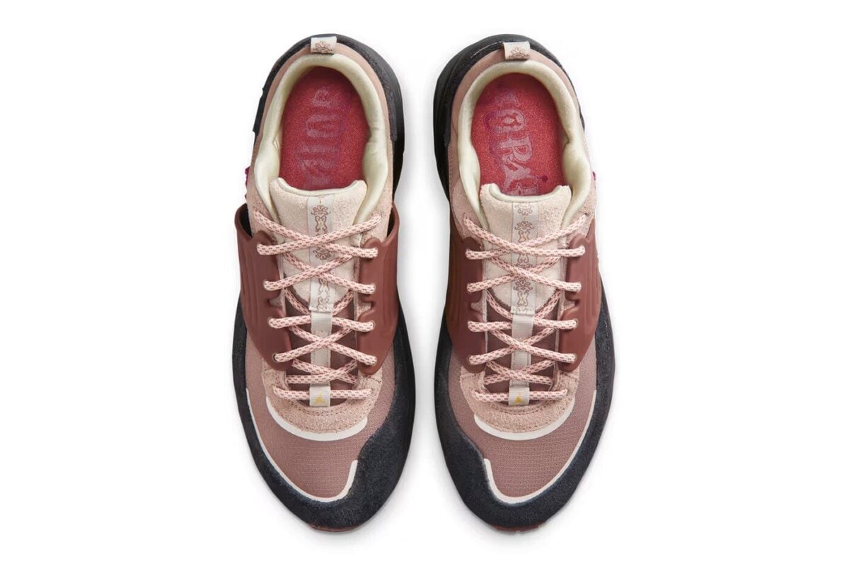 Jordan Trunner O/S Year of the Horse Jordan Trunner O/S Year of the Horse