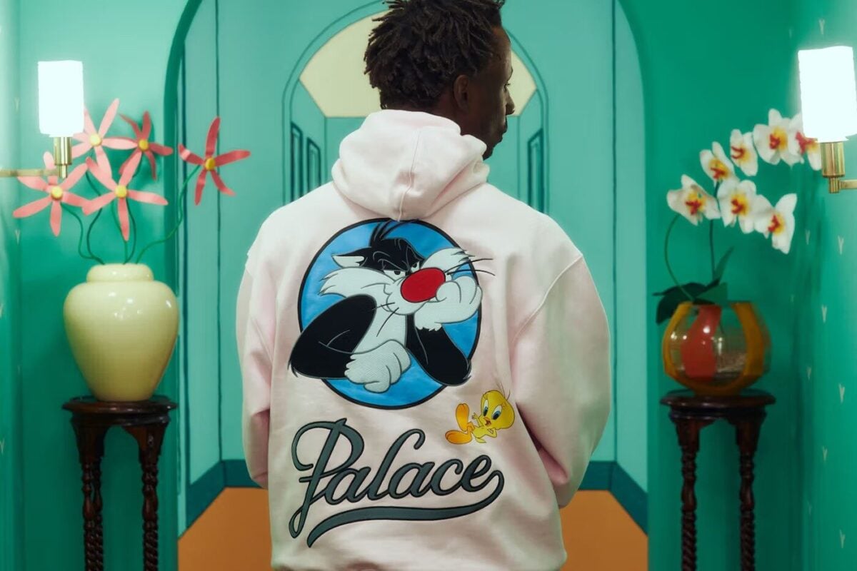 Arriva la quarta collaborazione UGG x Palace con Looney Tunes! Arriva la quarta collaborazione UGG x Palace con Looney Tunes!