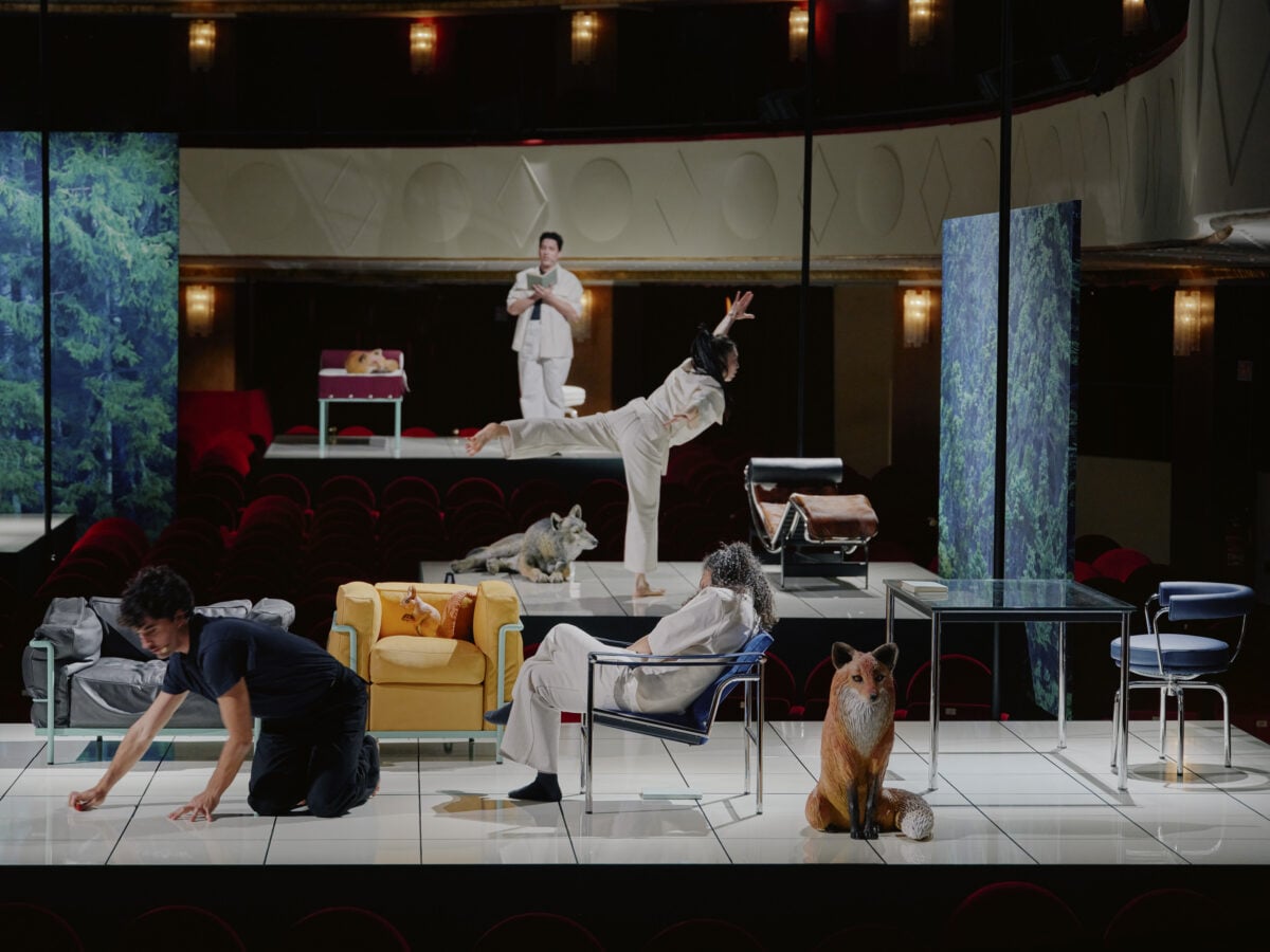 Chi &egrave; di scena. Il dialogo proficuo tra design e teatro.