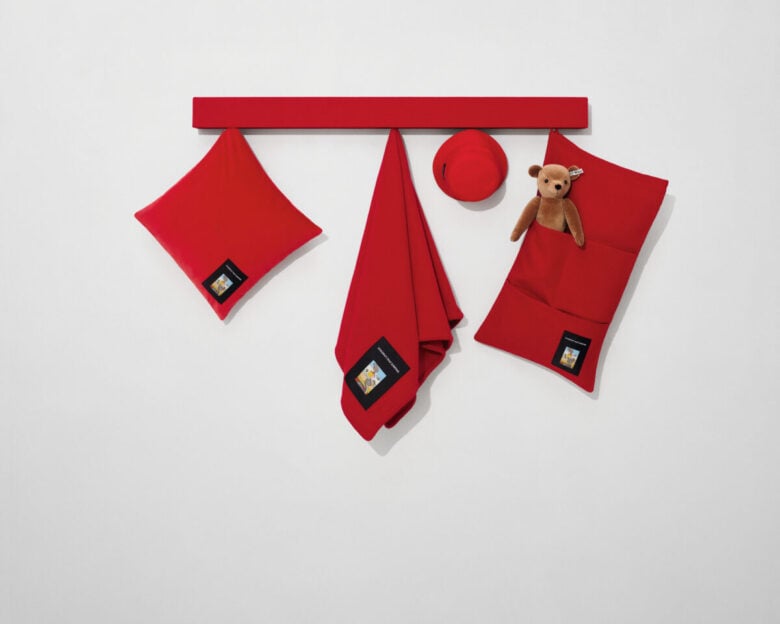 KRS_Kids Collection_shaker system with products_Vermillion red-LOW_SRGB_JPEG