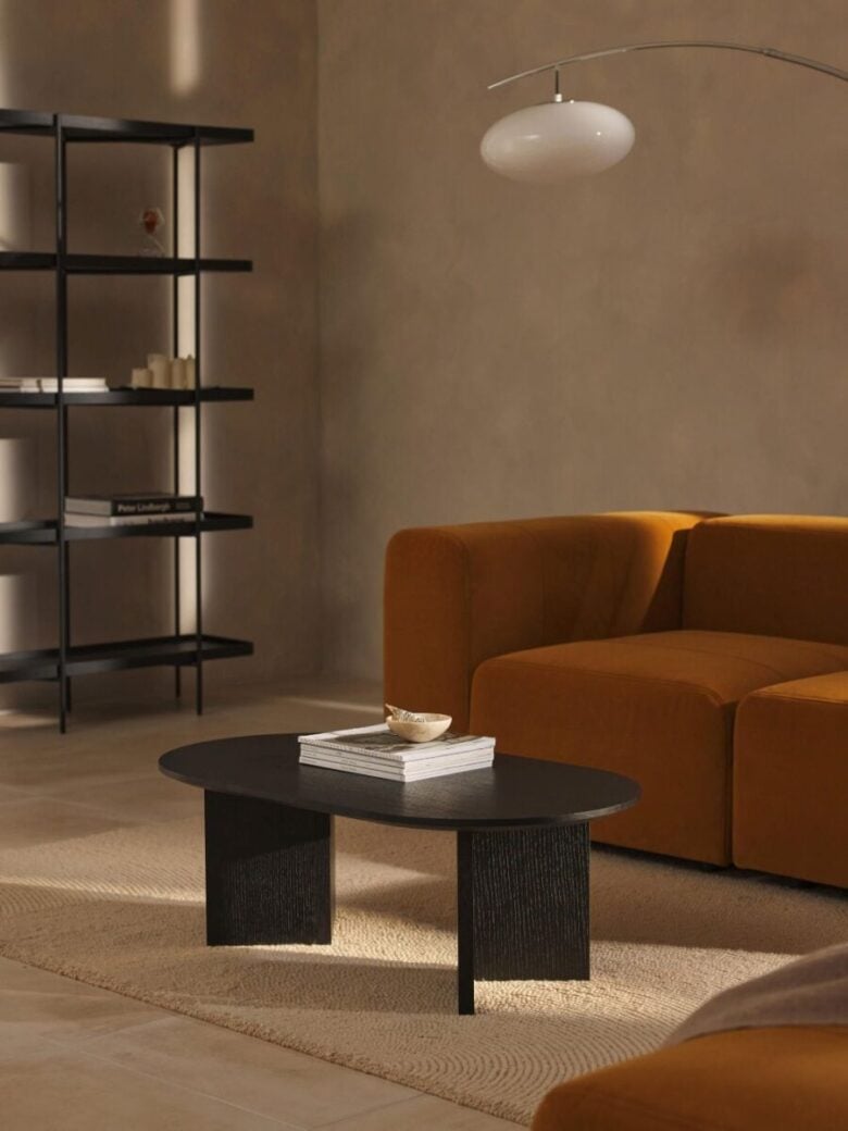 Tavolino ovale in legno