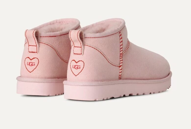 UGG lancia la linea di San Valentino: sabot, giacche e calzini all’insegna dell’amore