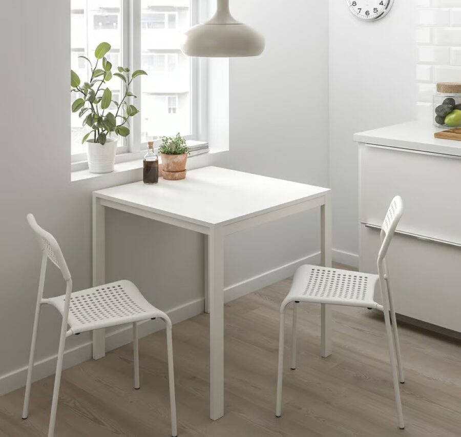 tavoli e sedie Ikea