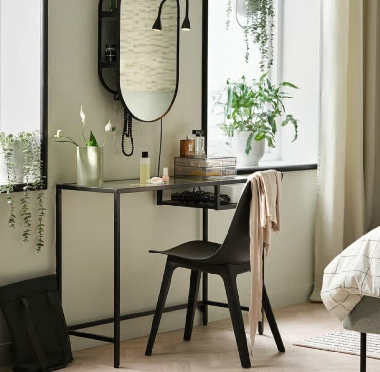 mobili IKEA in saldo