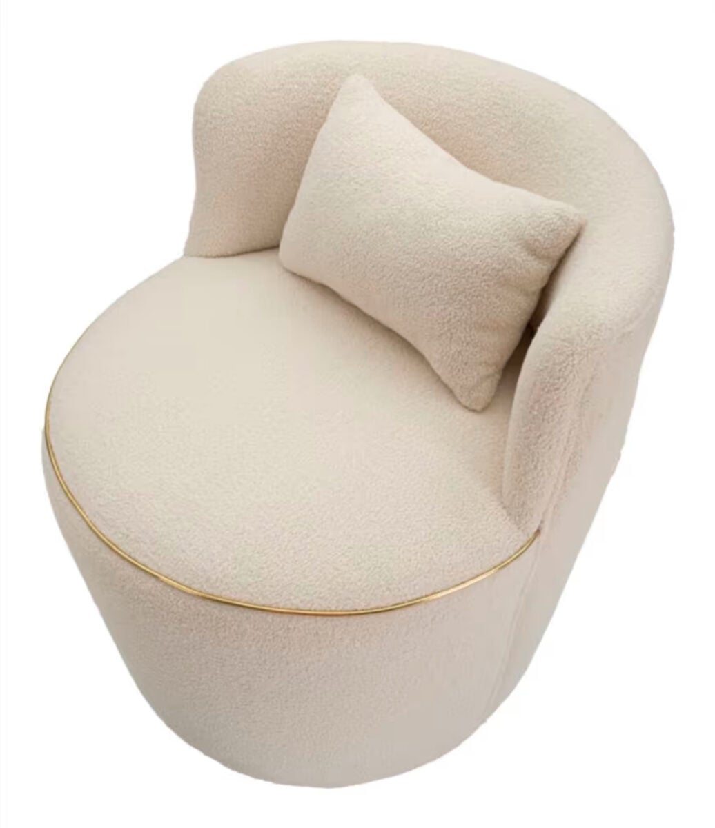 Poltrona elegante: l’oro che cambia volto con Maisons du Monde Poltrona elegante: l’oro che cambia volto con Maisons du Monde