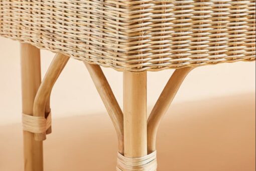 Protagonista della primavera: la panca Ikea che unisce l’artigianato al design