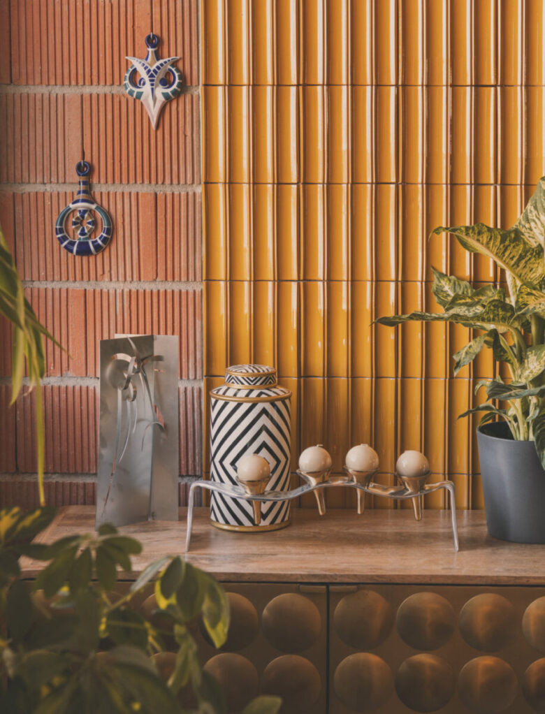 House 64 - OOIIO Architecture