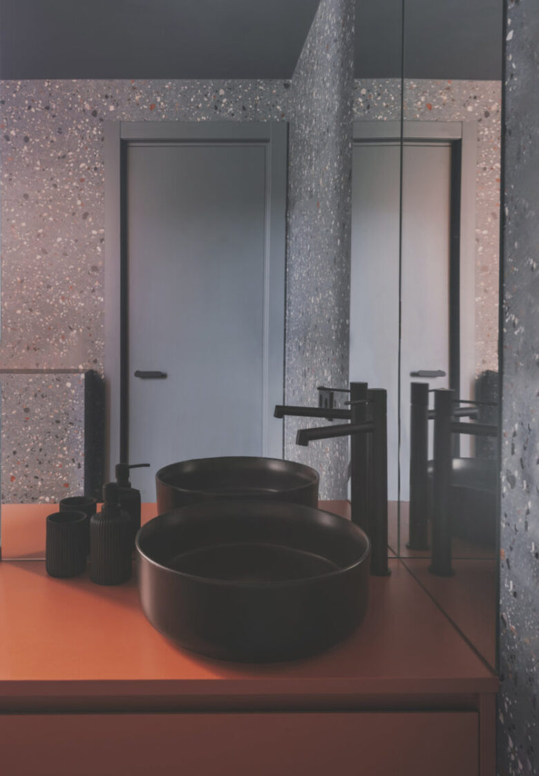 House 64 - OOIIO Architecture