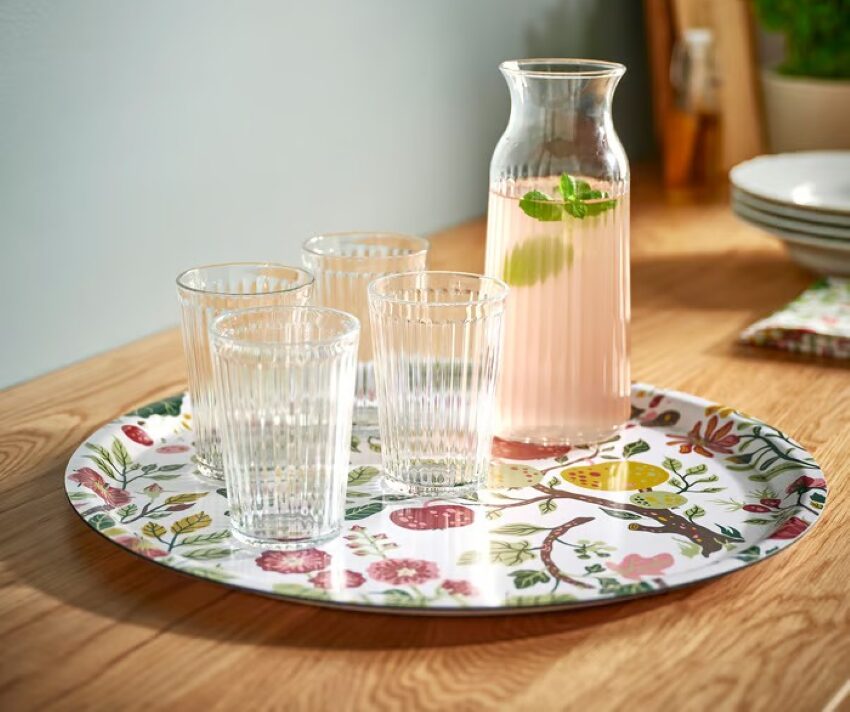 Gli accessori irresistibili per una tavola super son firmati primavera Ikea!