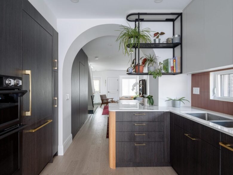 114388-main_7839-1_114388_sc_v2com