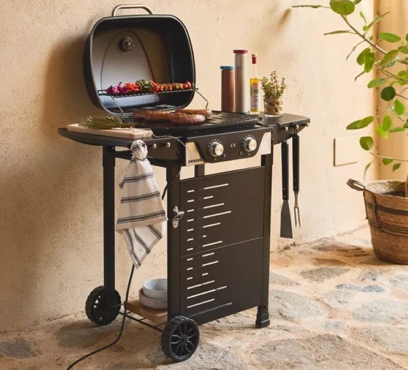 Il catalogo barbecue Leroy Merlin 2026 rivoluziona le grigliate di questa estate