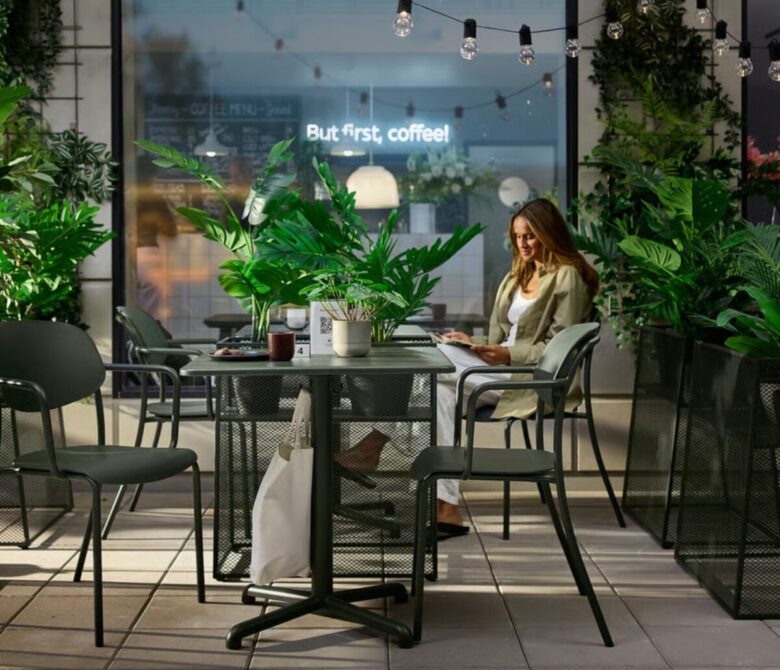 ikea-fioriera-VISINGSO?