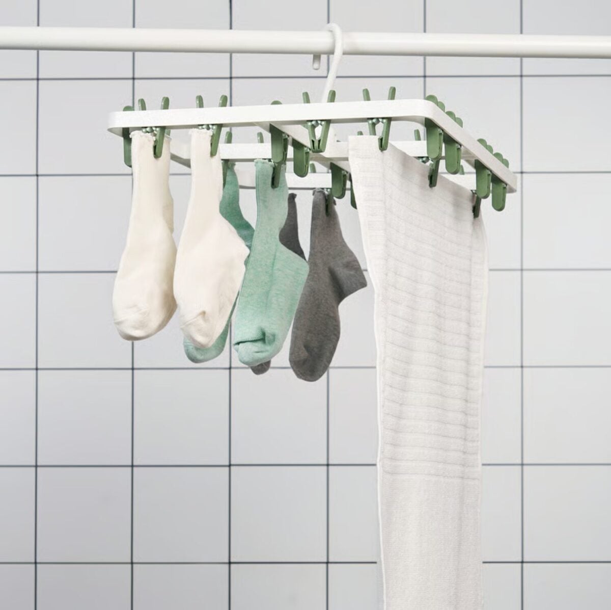 Stendibiancheria Ikea: i modelli a meno di 8&euro; perfetti per piccoli appartamenti