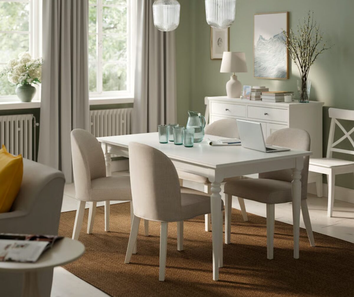 IKEA tavoli catalogo 2026: dalla cucina al giardino, i modelli che semplificano la vita