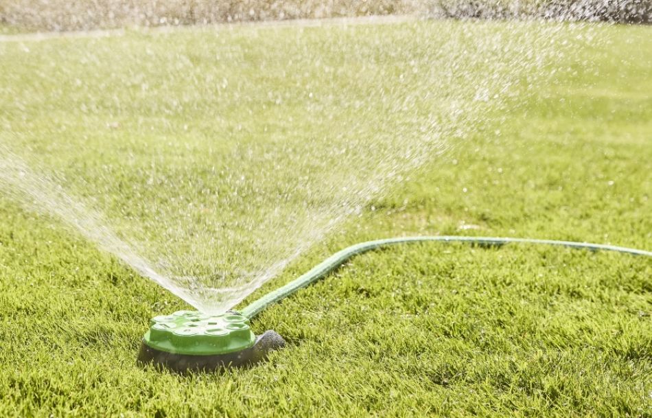 Pronto a trasformare il tuo spazio esterno con gli irrigatori da giardino Leroy Merlin?