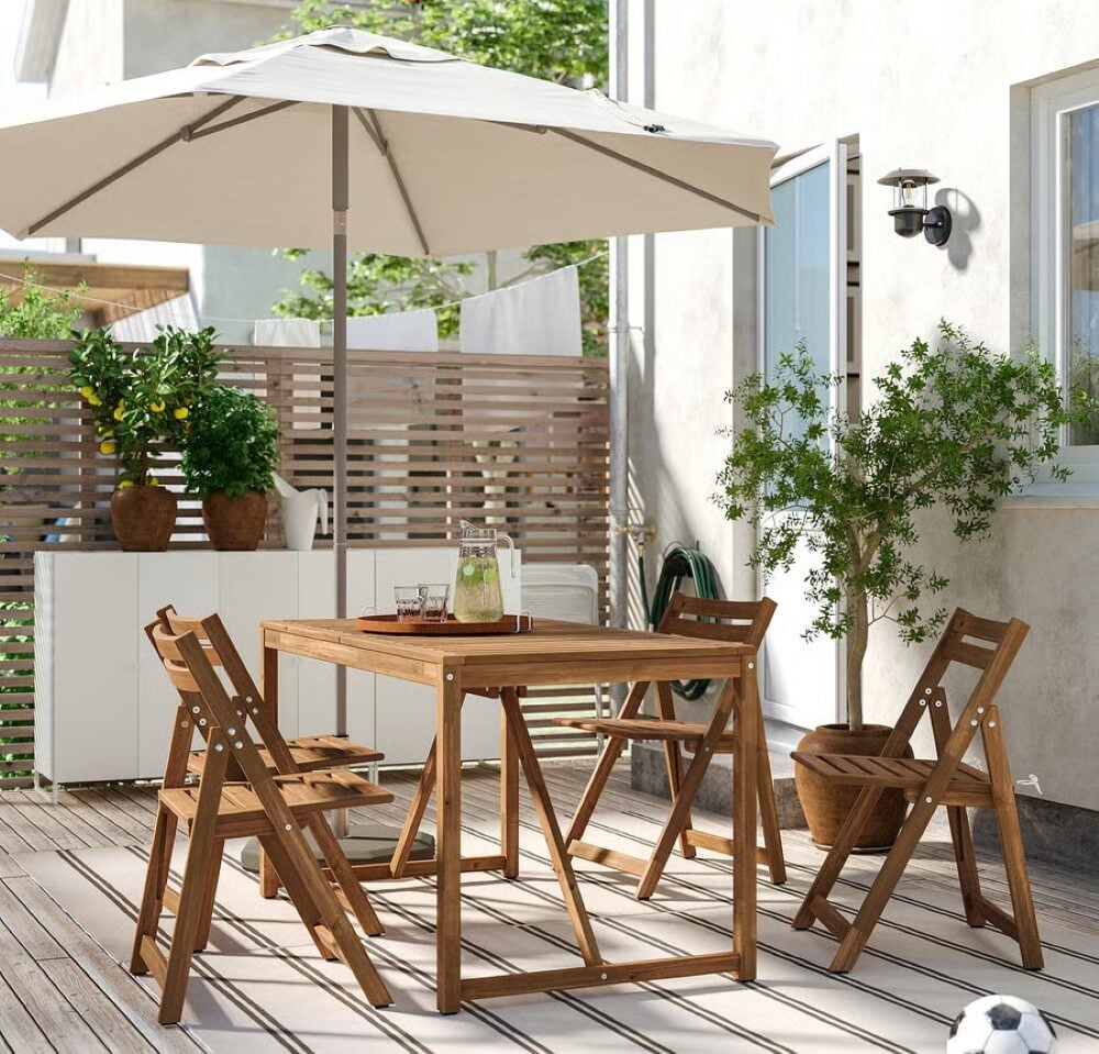 Tavoli e sedie giardino IKEA