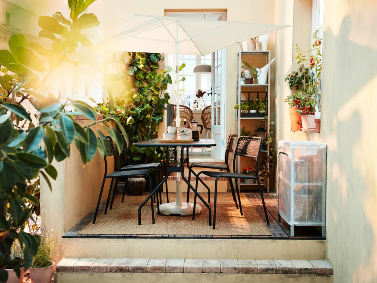 Vivere il terrazzo in estate: le 3 soluzioni Ikea che tutti vogliono Vivere il terrazzo in estate: le 3 soluzioni Ikea che tutti vogliono