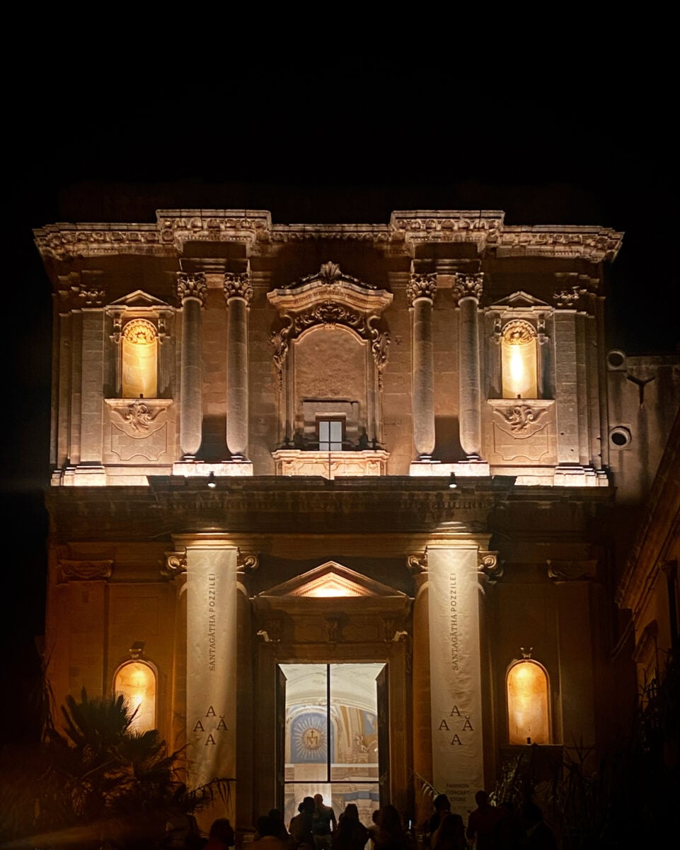 Nel cuore del barocco di Noto, una dimora storica si trasforma tra hospitality contemporanea e una chiesa convertita in boutique Nel cuore del barocco di Noto, una dimora storica si trasforma tra hospitality contemporanea e una chiesa convertita in boutique