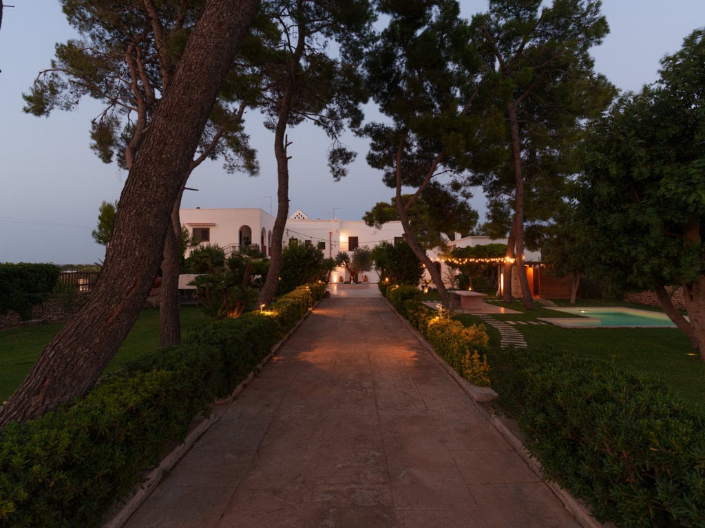 Il restauro di una masseria pugliese segna la rinascita di un’antica residenza del Settecento nel segno della sottrazione consapevole Il restauro di una masseria pugliese segna la rinascita di un’antica residenza del Settecento nel segno della sottrazione consapevole