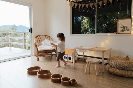 Come arredare uno spazio giochi in stile Montessori: pratica guida