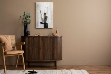 Basta poco per trasformare il soggiorno: la soluzione dei designer che cambia l’ambiente