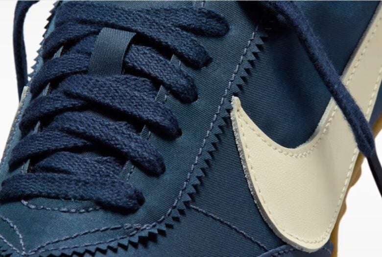 Nike Moon (1)