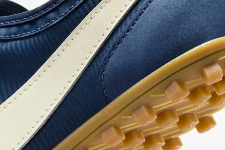 Suola waffle e ispirazione anni ’70: il nuovo lancio Nike è già iconico Suola waffle e ispirazione anni ’70: il nuovo lancio Nike è già iconico