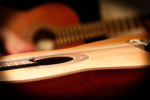 10 idee semplici per farsi uno strumento musicale