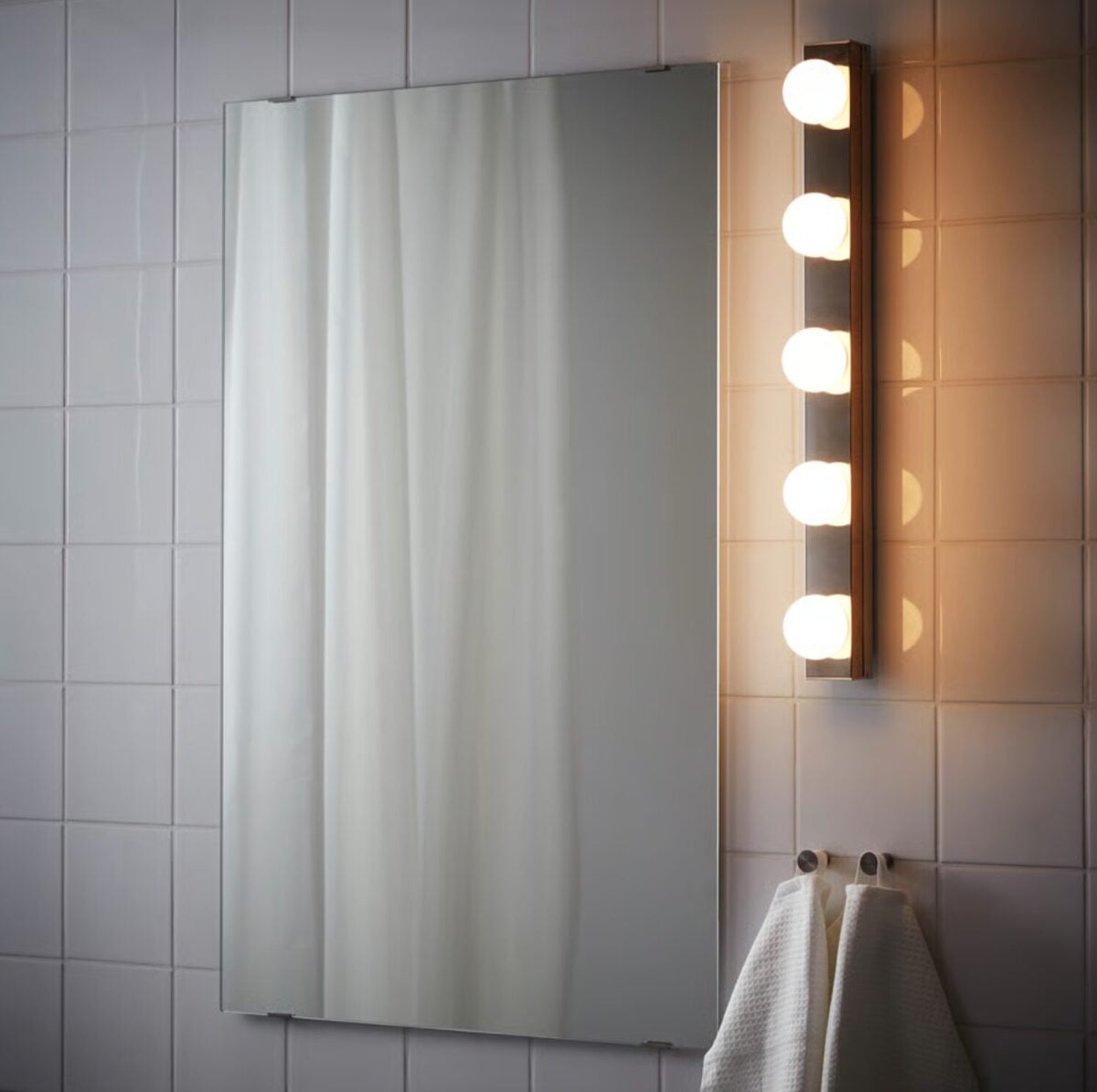 Il bagno di 4 mq pu&ograve; diventare bellissimo: le soluzioni IKEA che hanno convinto anche i designer