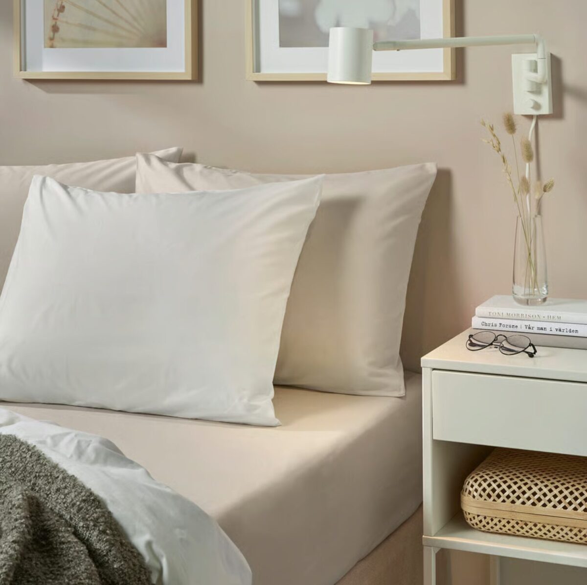 Camera da letto piccola, zero rinunce: Ikea valorizza 12 mq alla perfezione e senza lavori Camera da letto piccola, zero rinunce: Ikea valorizza 12 mq alla perfezione e senza lavori