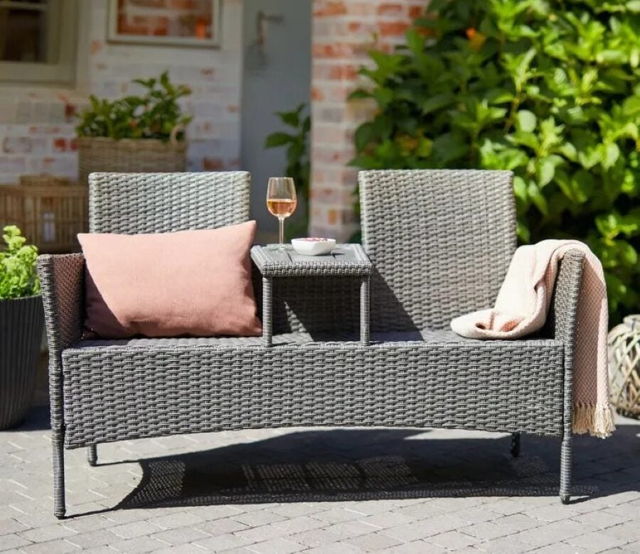 Piccolo spazio, grande effetto con gli arredi giardino JYSK in offerta Piccolo spazio, grande effetto con gli arredi giardino JYSK in offerta