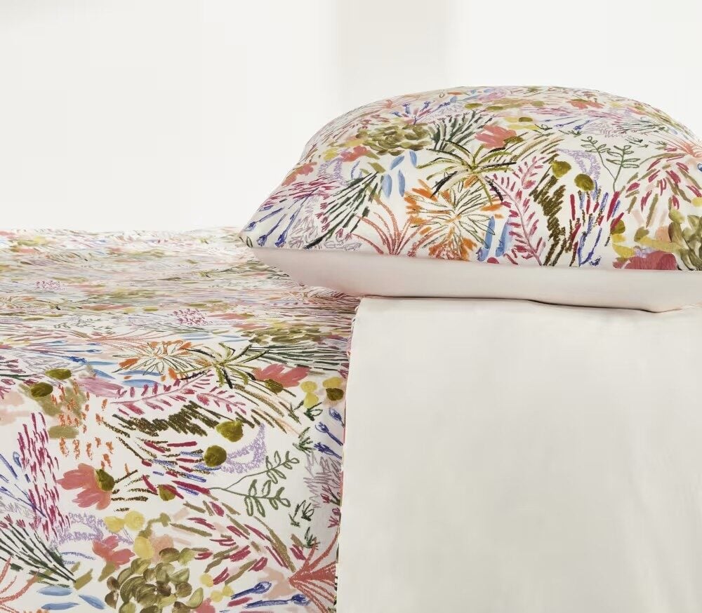 Camera da letto Maisons Du Monde estate: il makeover che sta diventando virale