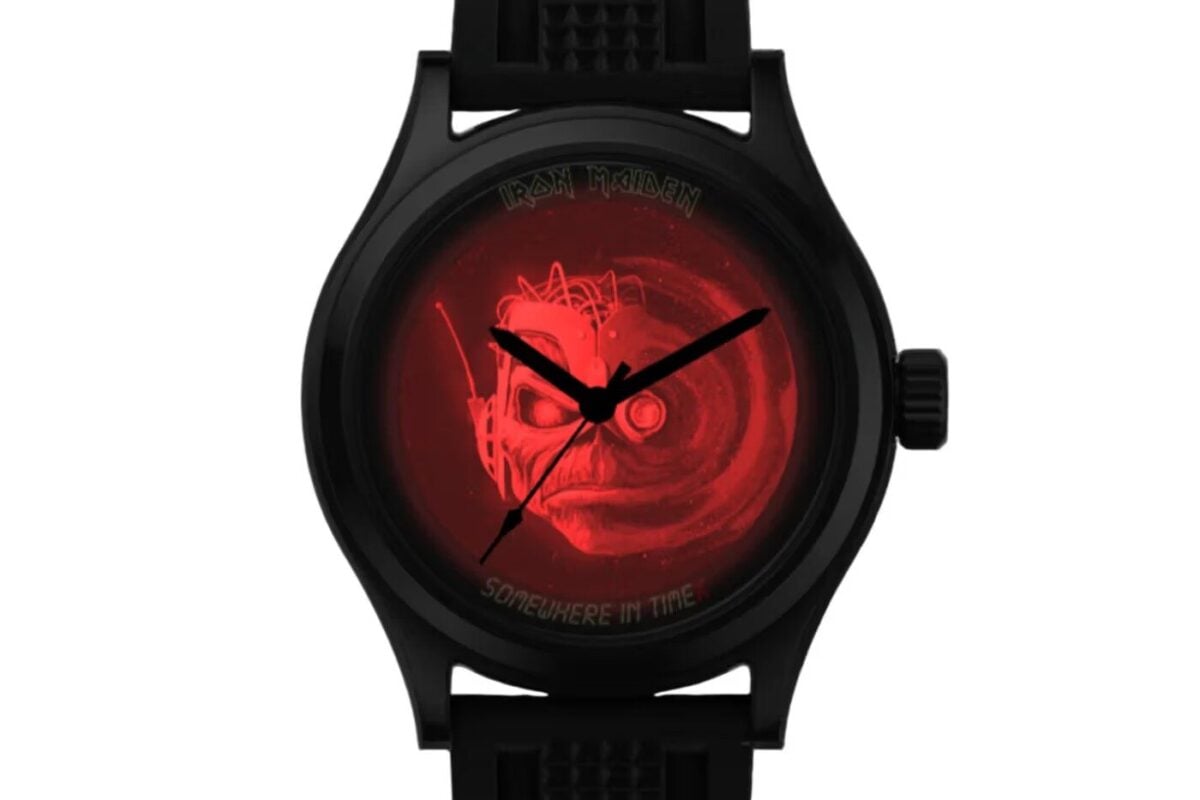 Timex x Iron Maiden è l’orologio che cambia volto al buio! Timex x Iron Maiden è l’orologio che cambia volto al buio!