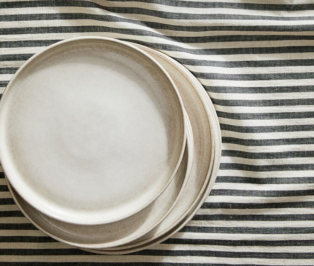 Le nuove tovaglie a righe H&amp;M Home sono la fantasia estiva che sta conquistando tutti